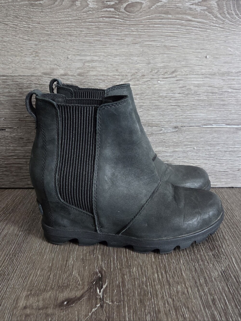 Sorel Joan of Arctic Wedge II Chelsea Boots Womens 6 Black Leather